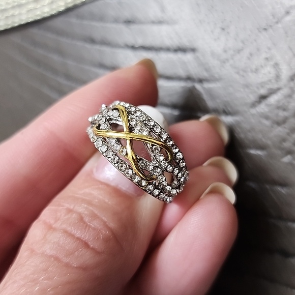 RING - Picture 3 of 4